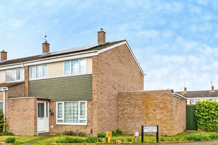 3 Bedroom End Of Terrace House For Sale In Greenview Close, Kempston, Bedford, MK42