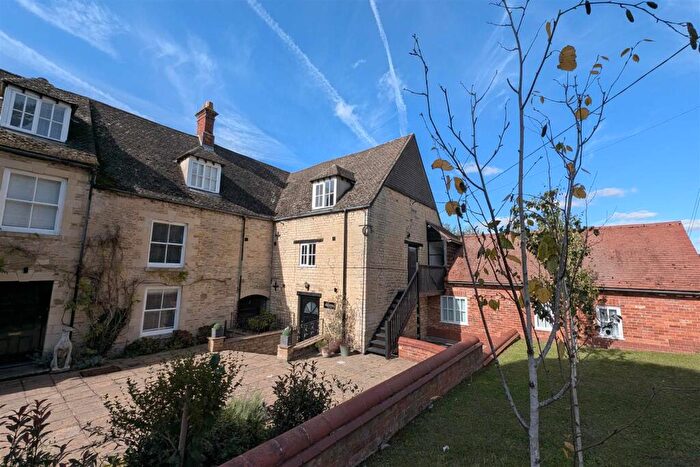 3 Bedroom Cottage For Sale In Station Road, South Luffenham, LE15