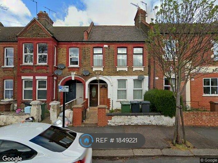 2 Bedroom Flat To Rent In Clementina Road, London, E10