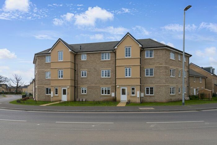 2 Bedroom Flat For Sale In Montacute Road, Yeovil, BA22