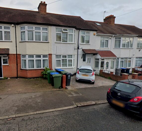 4 Bedroom Terraced House To Rent In Greenbank Avenue, Wembley, HA0