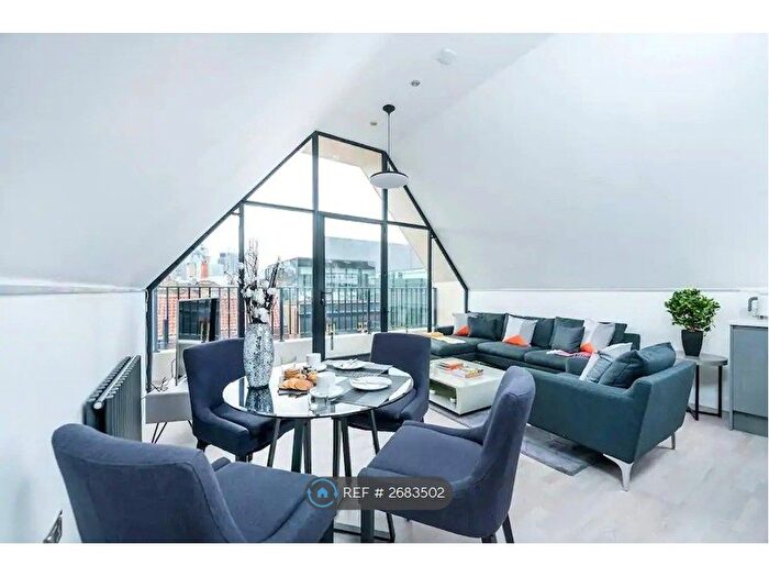 2 Bedroom Flat To Rent In Bassi Apartments, London, E1