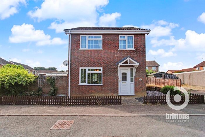 3 Bedroom Detached House For Sale In Peckover Way, South Wootton, King's Lynn, PE30
