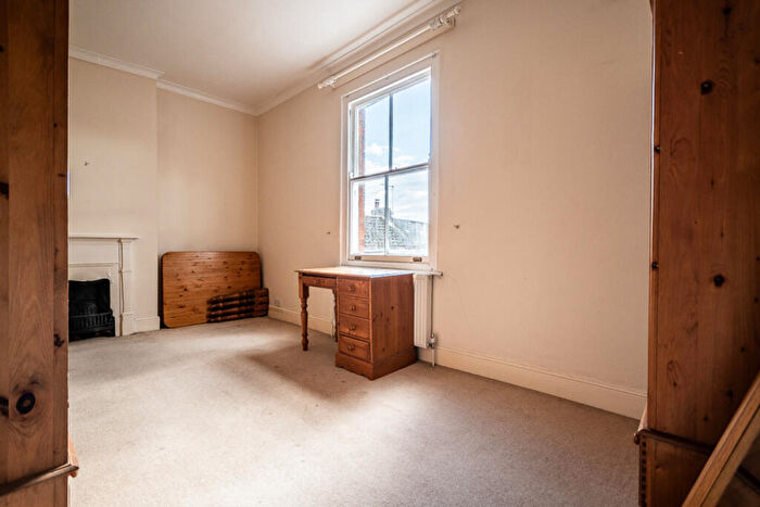 2 Bedroom End Of Terrace House For Sale In Follett Road, Exeter, EX3