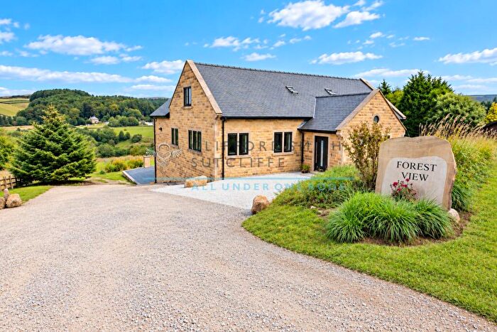 5 Bedroom Detached House For Sale In Foxstones Lane, Cliviger, BB10