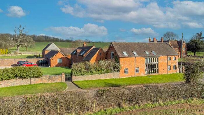4 Bedroom Barn Conversion Character Property For Sale In Holyoakes Lane, Bentley, Nr Bromsgrove, Worcestershire, B97