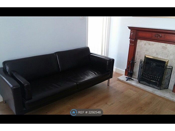 1 Bedroom Flat To Rent In Fulham Palace Road, Hammersmith/Fulham, SW6