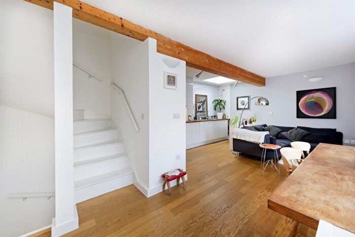 3 Bedroom Mews To Rent In Highwood Court, High Street, London, NW10