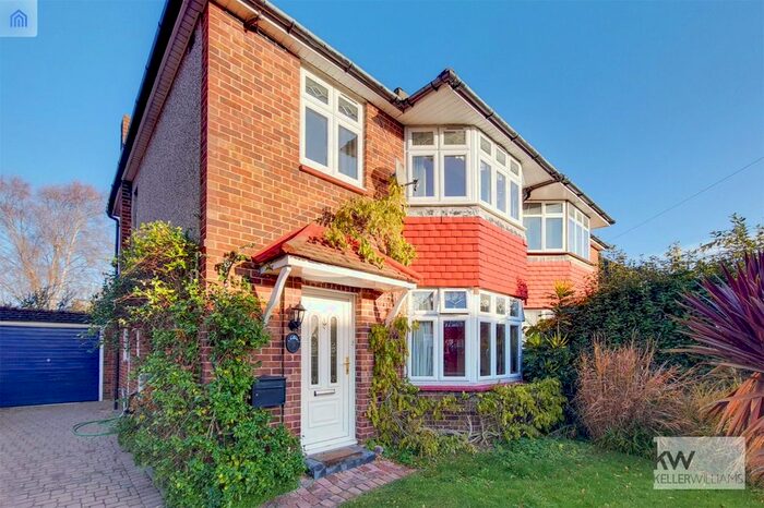3 Bedroom Semi-Detached House To Rent In Meadway Close, Staines TW18
