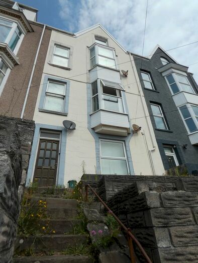 1 Bedroom Flat To Rent In Bay View Crescent, Swansea, SA1