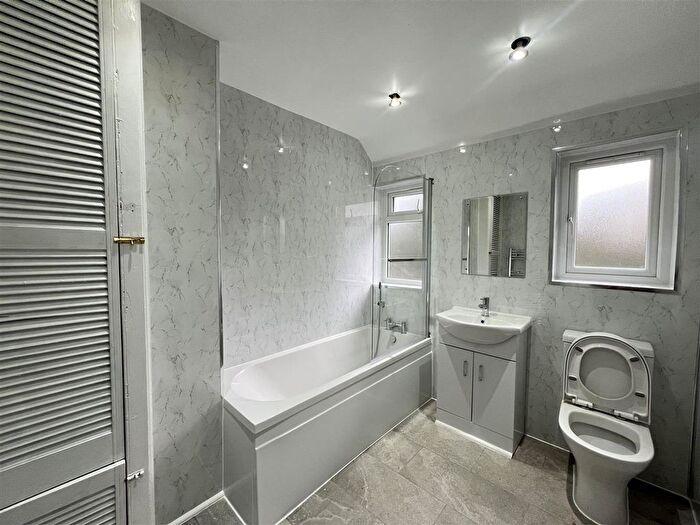 4 Bedroom Terraced House To Rent In Victoria Avenue, Wembley, HA9