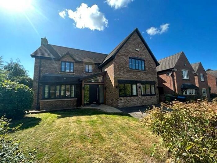 5 Bedroom Detached House To Rent In Registry Close, Kingsmead, CW9