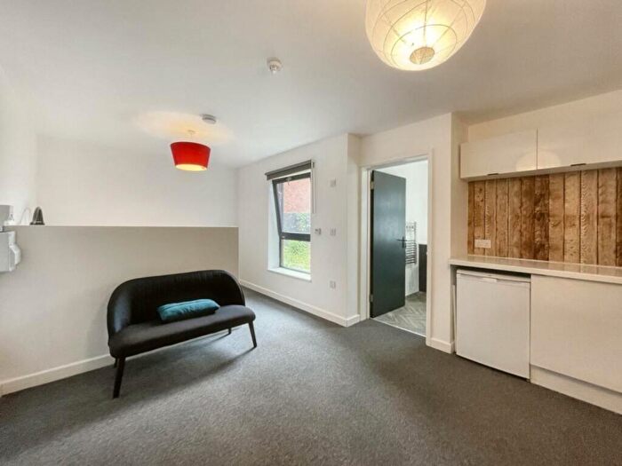 1 Bedroom House To Rent In Blackswarth Road, Bristol, BS5