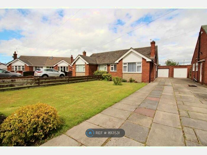 2 Bedroom Bungalow To Rent In Crown Close, Formby, L37