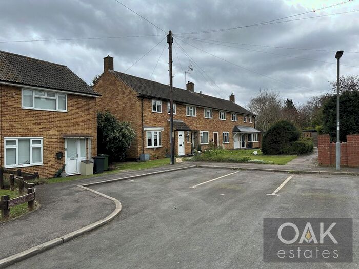 3 Bedroom Terraced House To Rent In Barrow Lane, Cheshunt, Waltham Cross, EN7