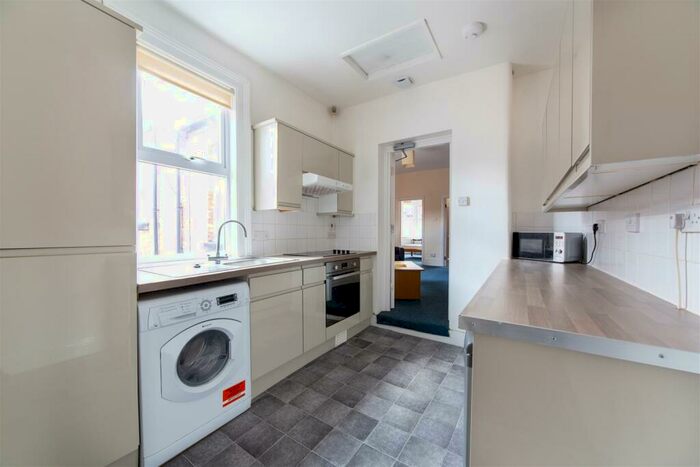 4 Bedroom Flat To Rent In &#;pppw - Buston Terrace, Jesmond, Newcastle Upon Tyne, NE2