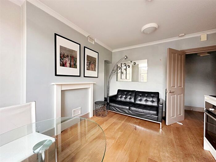 1 Bedroom Flat To Rent In Cleveland Residences, Cleveland Street, W1T