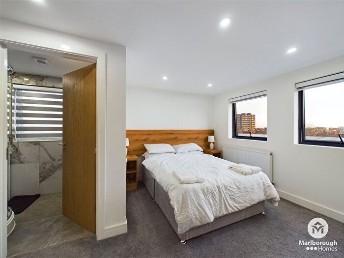 2 Bedroom Flat To Rent In Barking Road, London, E13