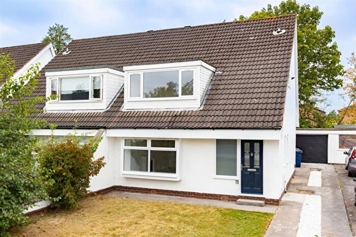 3 Bedroom Semi-Detached House For Sale In St. James Gardens, Leyland, PR26