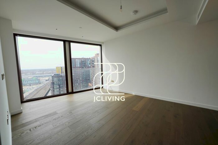 1 Bedroom Flat To Rent In Carnation Way, London, SW8