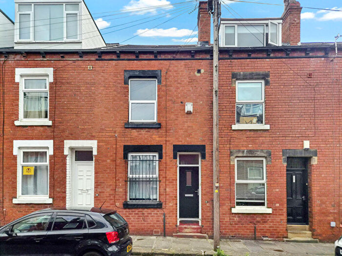 4 Bedroom Terraced House For Sale In Welton Grove, Leeds, LS6