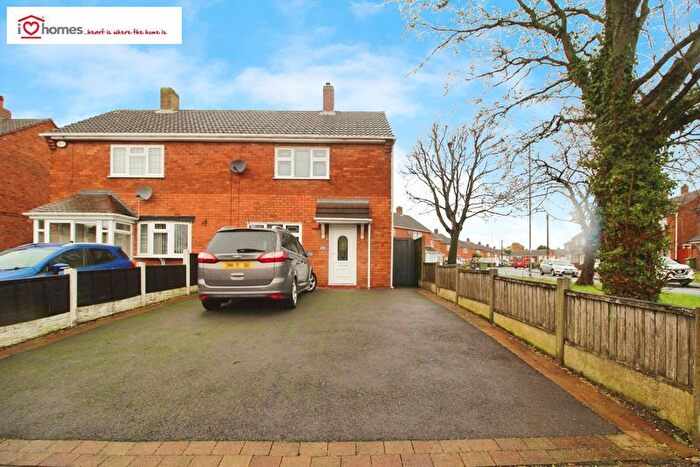 2 Bedroom Semi Detached House For Sale In Birch Lane, Pelsall, WS4