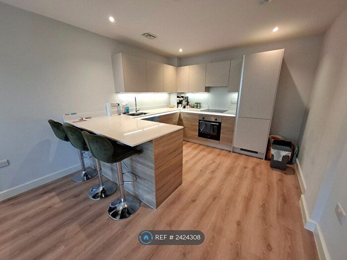 2 Bedroom Flat To Rent In Christchurch Road, Bournemouth, BH1