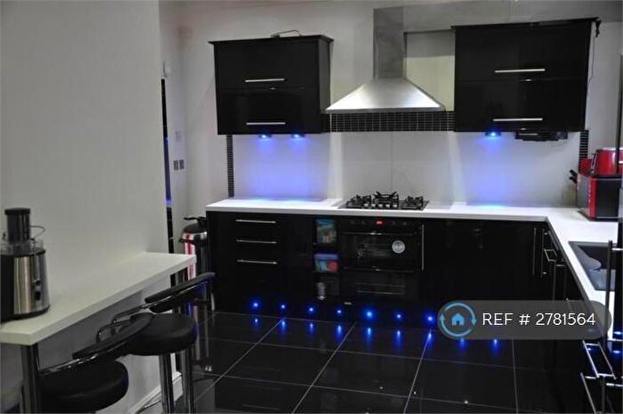 5 Bedroom Semi Detached House To Rent In Ealing Road, Wembley, HA0