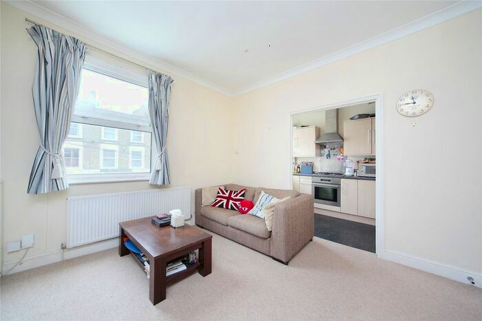 1 Bedroom Flat To Rent In Brussels Road, Battersea, SW11