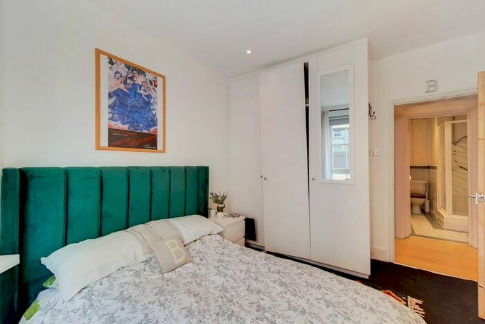 2 Bedroom Flat To Rent In Paul Street, Shoreditch, London, EC2A