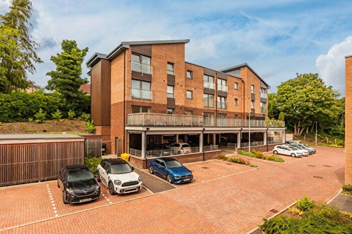 2 Bedroom Flat For Sale In / Lanark Road West, Currie, EH14