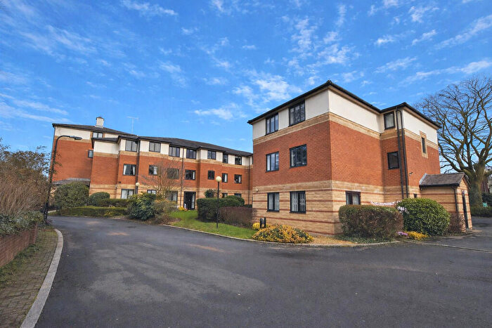 1 Bedroom Flat For Sale In Trinity Court, Church Street, Rugby, CV21