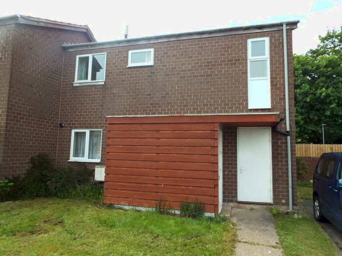 3 Bedroom House To Rent In Beighton Court, Mansfield, NG18