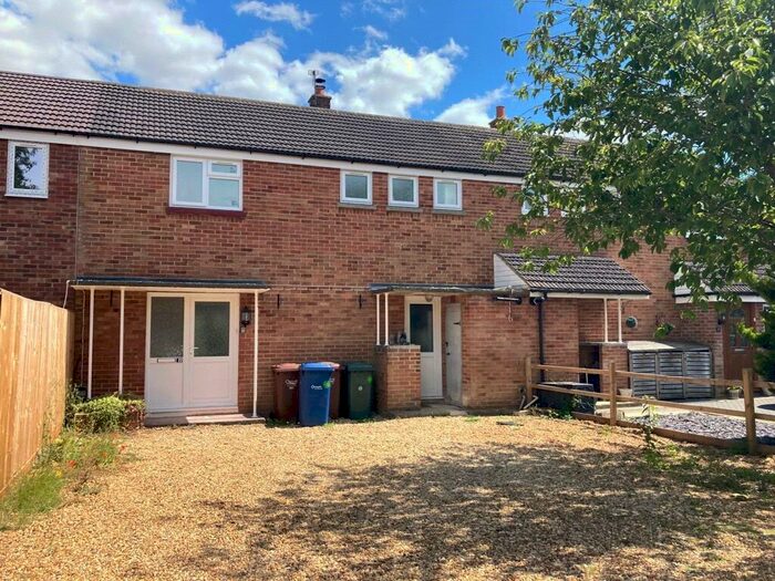 3 Bedroom Terraced House To Rent In Elderfield Road, Bicester, Oxfordshire, OX27