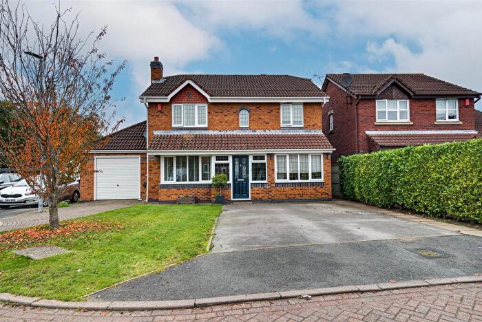 4 Bedroom Detached House For Sale In Meadowgate Close, Ettiley Heath, CW11