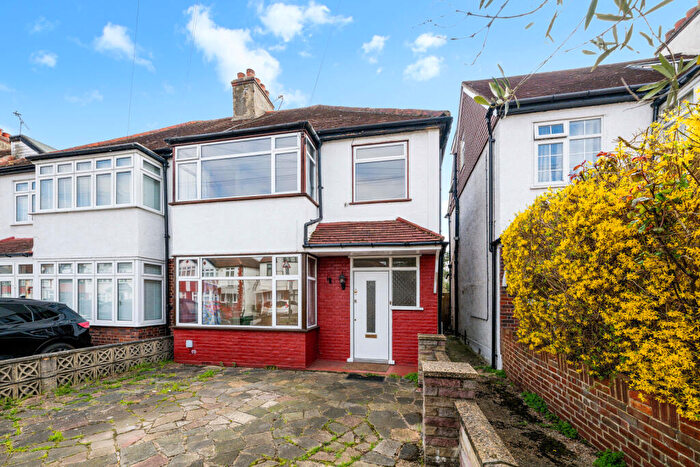 3 Bedroom Semi Detached House For Sale In Watson Avenue, Cheam, Sutton, SM3