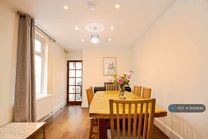 4 Bedroom Terraced House To Rent In Moy Road, Cardiff, CF24