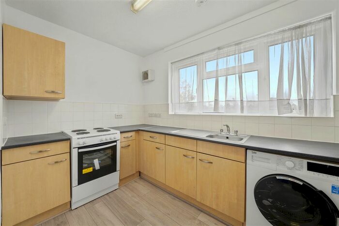 1 Bedroom Flat To Rent In Landridge Road, London, SW6