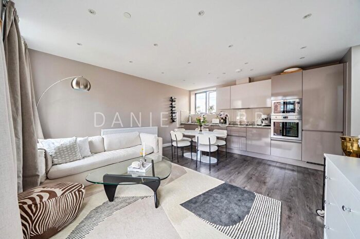 1 Bedroom Flat For Sale In Brandon Street, London, SE17