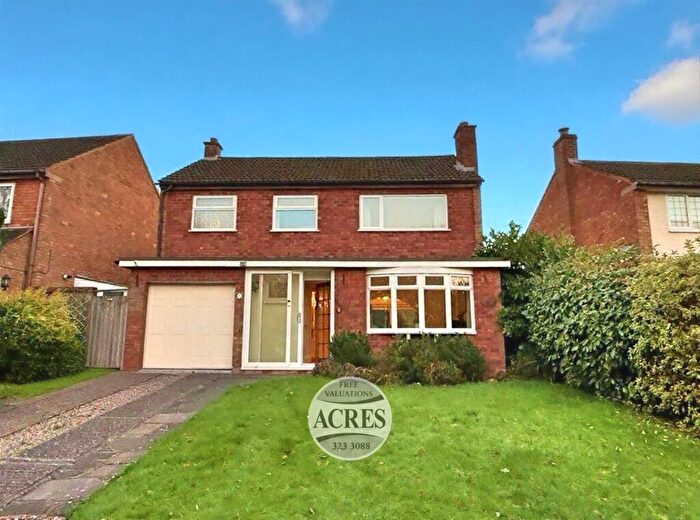3 Bedroom Detached House For Sale In Shepherds Pool Road, Four Oaks, Sutton Coldfield, B75