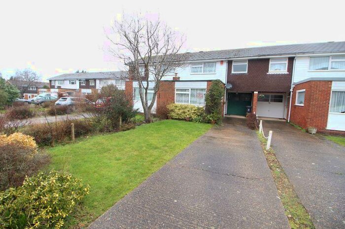 3 Bedroom Terraced House To Rent In Vine Road, Slough, SL2