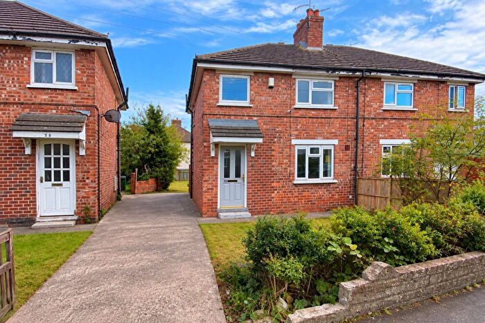 3 Bedroom Semi-Detached House For Sale In Barnsley Road, Moorends, Doncaster, DN8