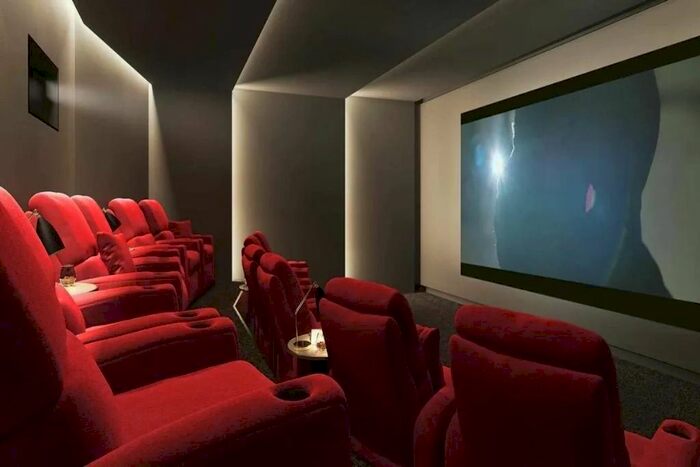 2 Bedroom Flat To Rent In Fountain Park Way, London, W12