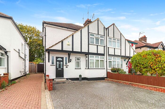 3 Bedroom Semi Detached House For Sale In Southfield Avenue, Watford, WD24