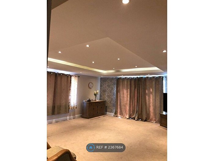 6 Bedroom Semi-Detached House To Rent In Claremont Road, Staines-Upon-Thames, TW18