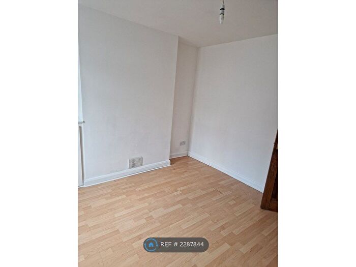 2 Bedroom Terraced House To Rent In Howard Road, Mansfield, NG19