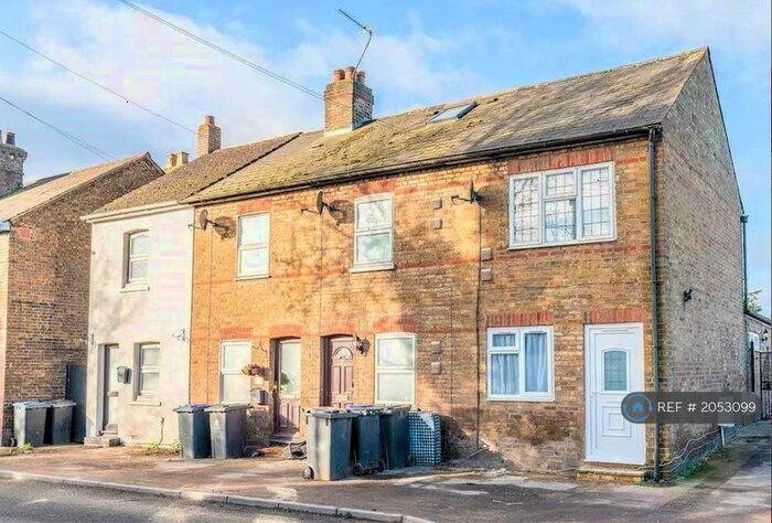 2 Bedroom End Of Terrace House To Rent In Thorney Lane North, Iver, SL0