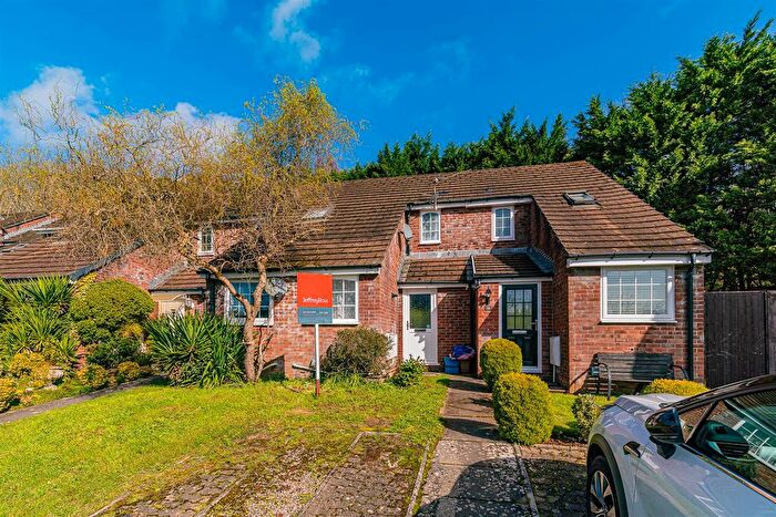 1 Bedroom Property For Sale In Ashdene Close, Fairwater, Cardiff, CF5