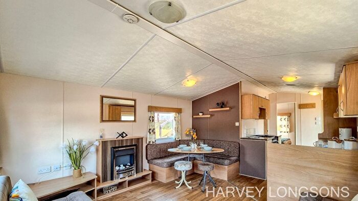 2 Bedroom Park Home For Sale In Dartmouth Road, Paignton, TQ4