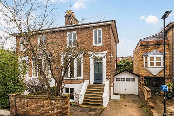 4 Bedroom Property To Rent In Woodlands Road, Isleworth, TW7